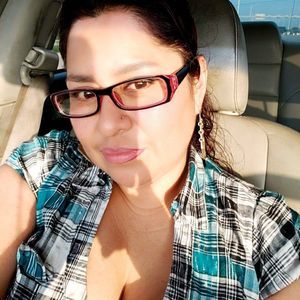 Meet your Posher, Flores